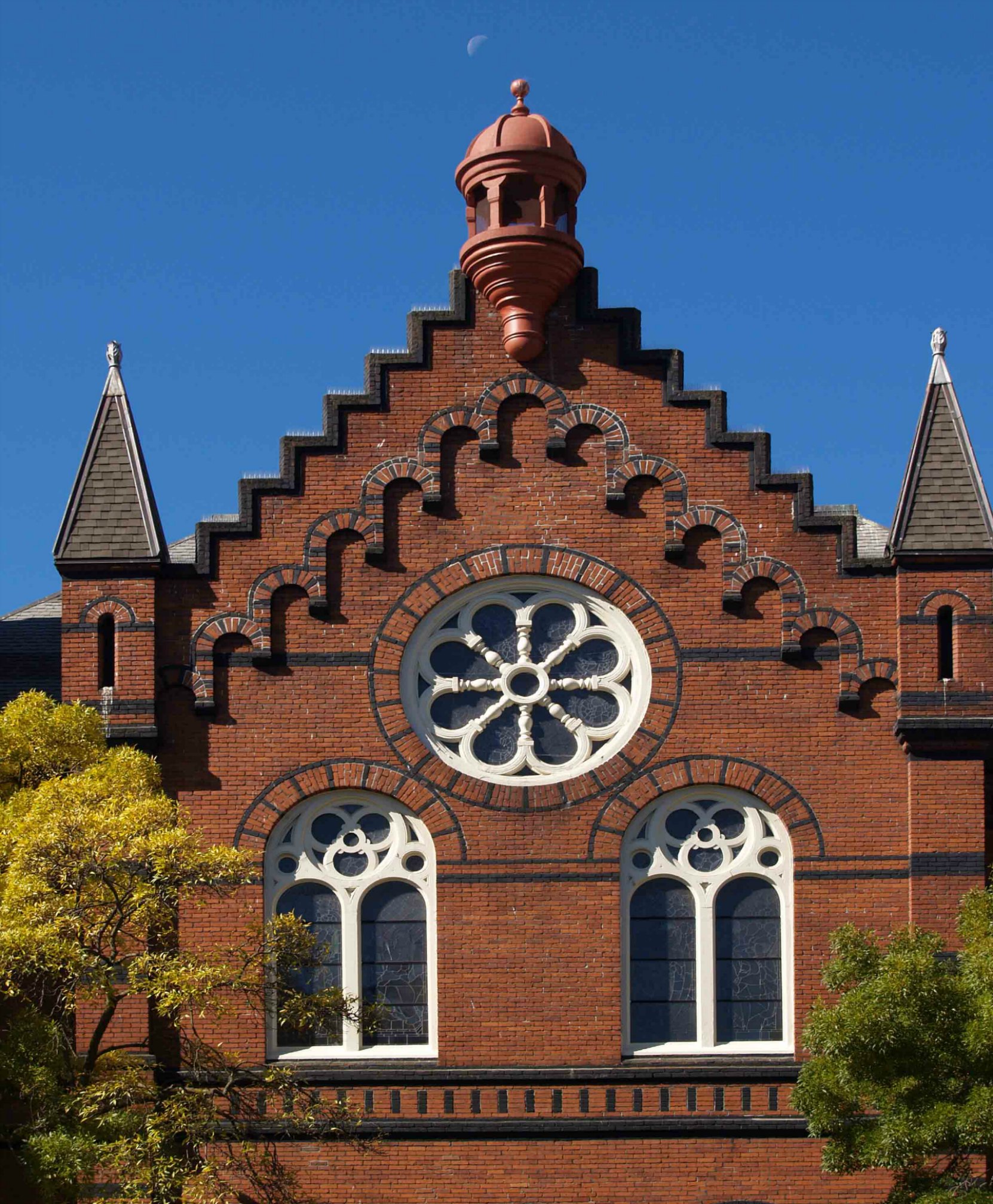 Architectural detail on St. Andrew's Presbyterian Church, 900 Douglas Street, Built in 1890.