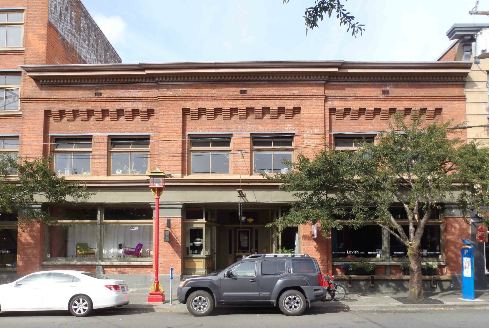 536 Herald Street, originally built in 1908-09 by architect Thomas Hooper and C. Elwood Watkins for the B. Wilson Company, a cold storage firm.