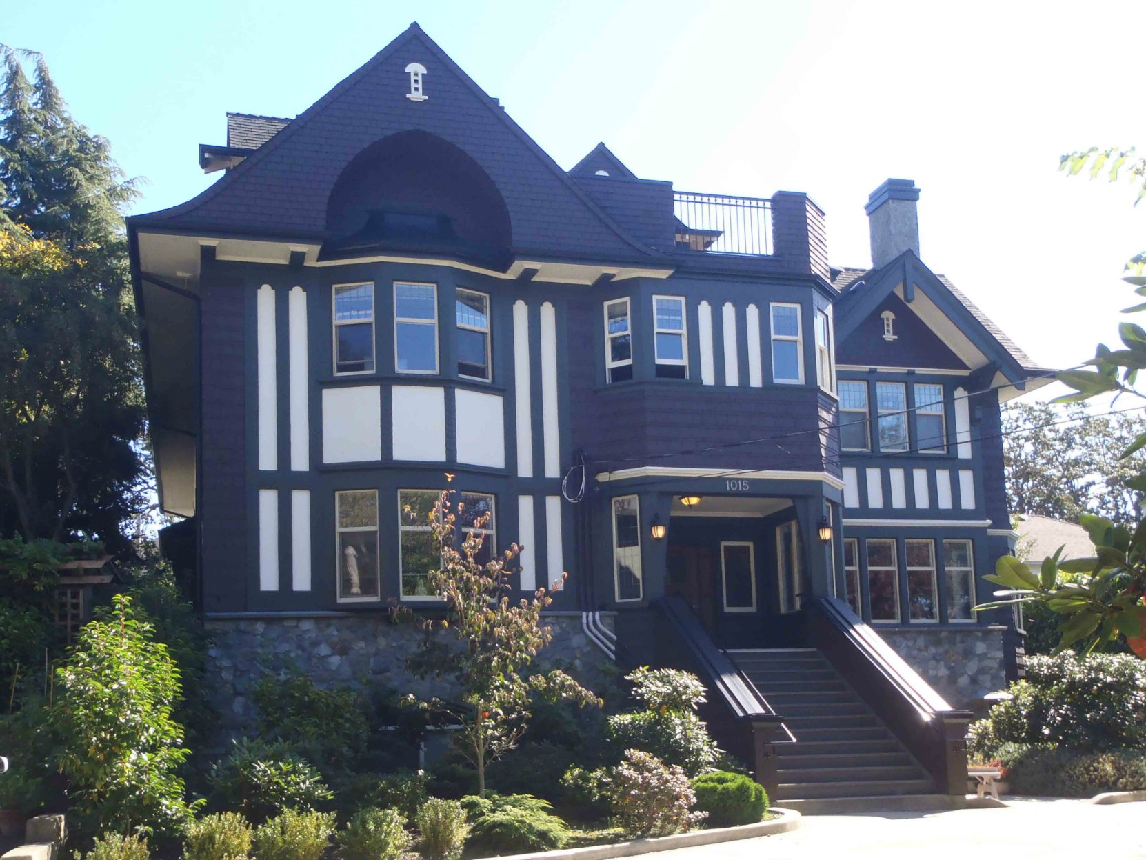 1015 Moss Street, built in 1912-13 by architects Percy Leonard James and Douglas James for Dr. James Helmcken and Ethel Helmcken