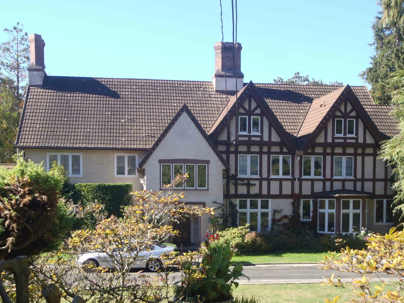 1337 Rockland Avenue, built in 1928 for Edward & Grace Pooly by architects Ralph Berrill and Jameson Parker