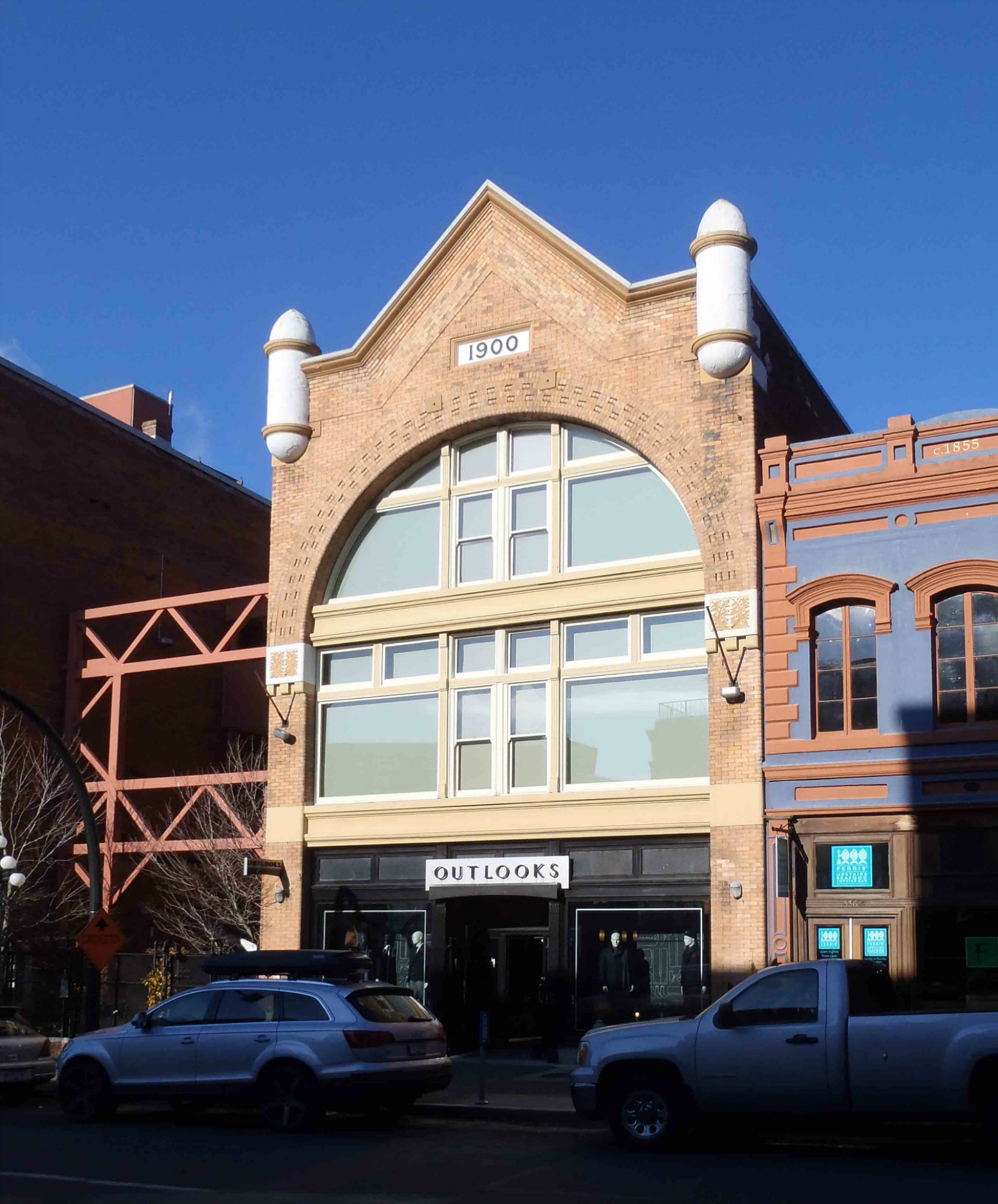 Earle Building, 530-534 Yates Street. Designed in 1900 for Thomas Earle by architect Thomas Hooper.