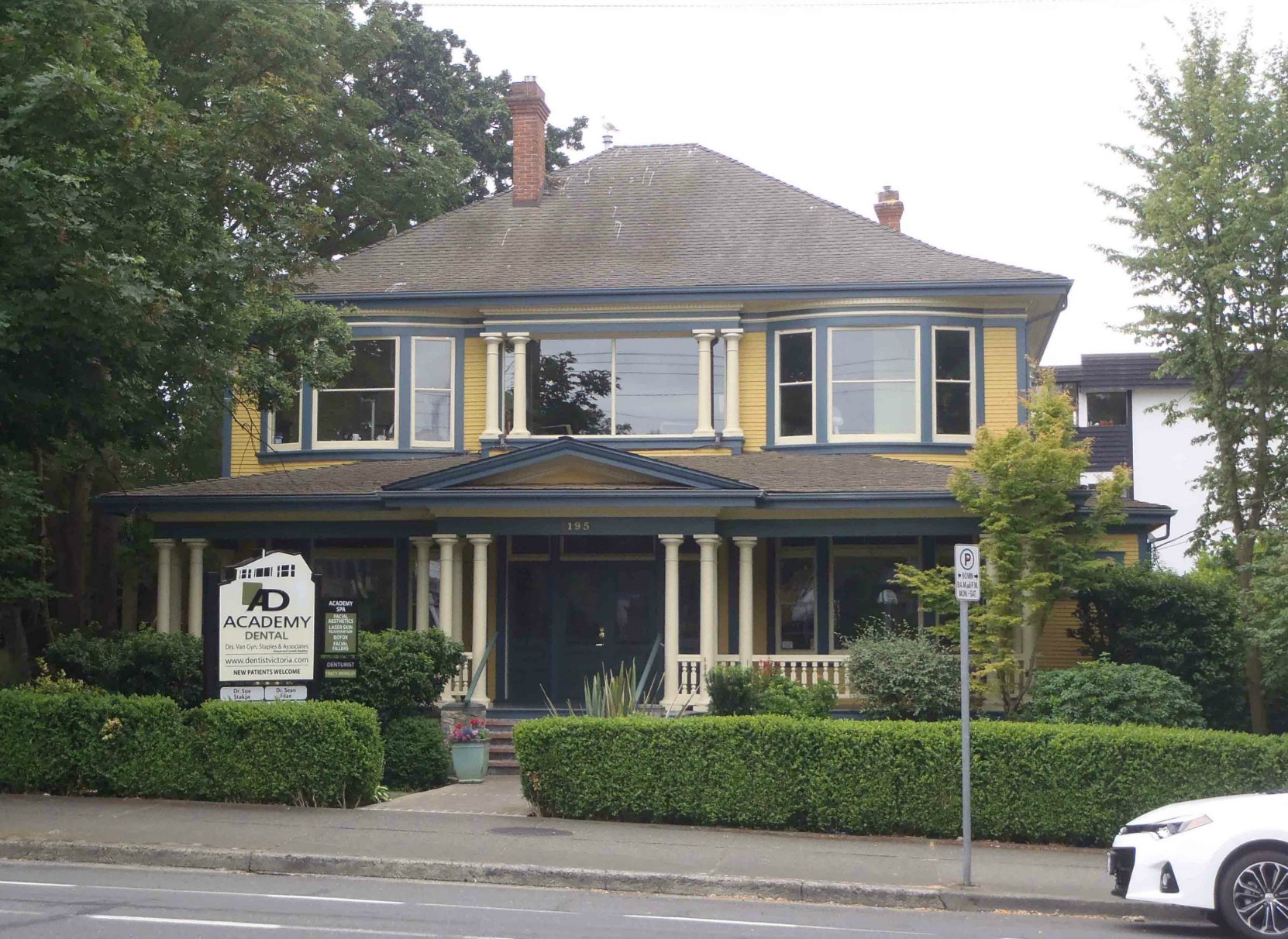 1195 Fort Street, built in 1903 by architects Thomas Hooper and C. Elwood Watkins