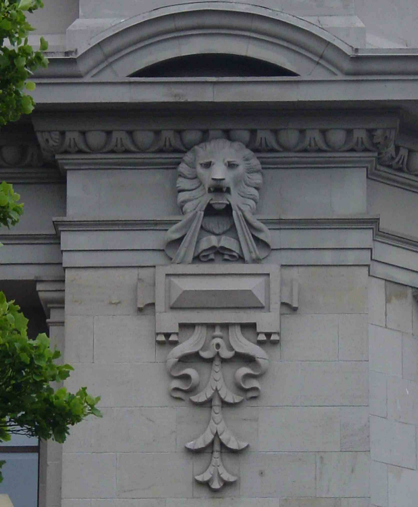 Architectural detail, Bank of Montreal, 1225 Douglas Street