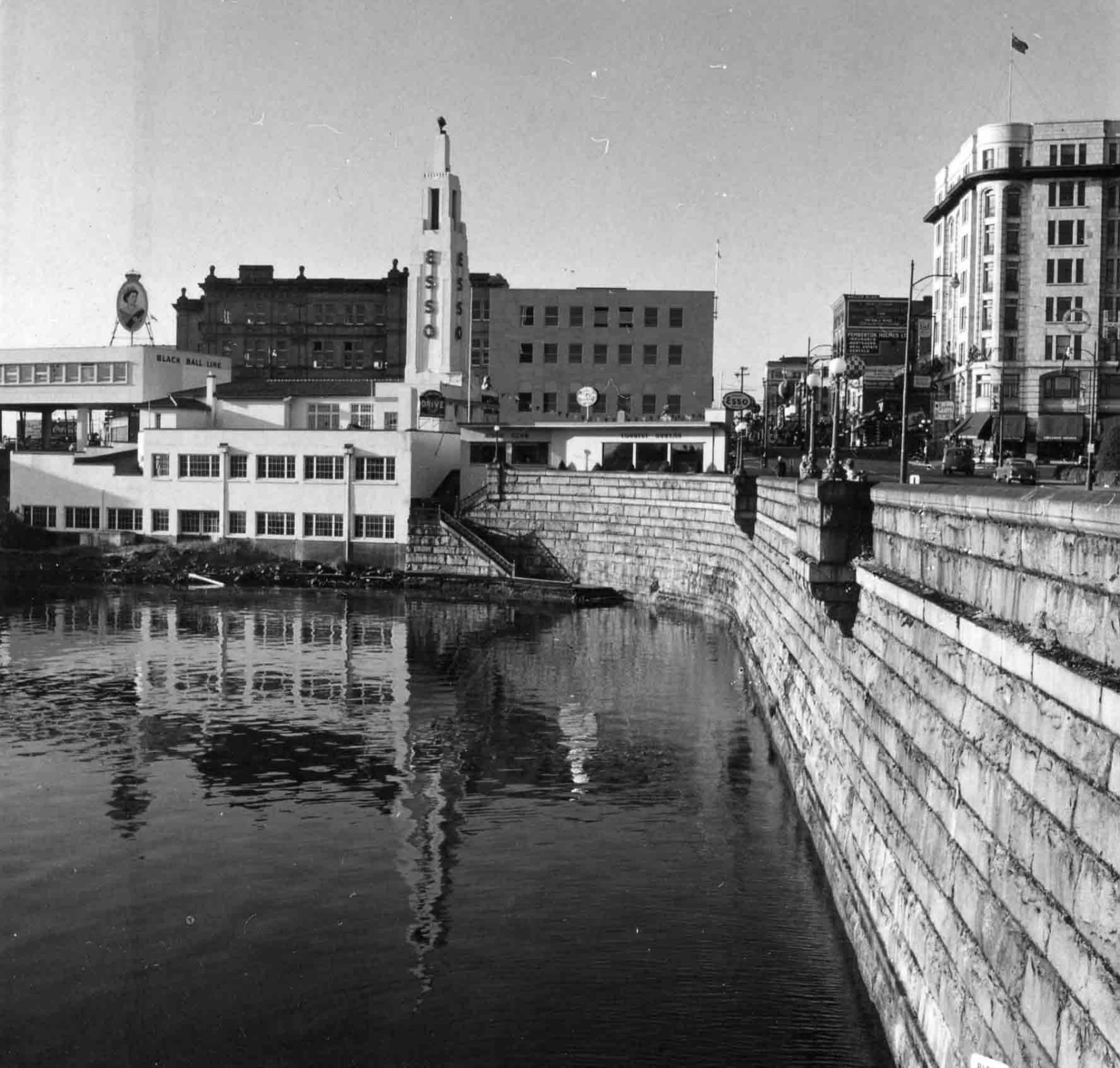 812 Wharf Street in 1958. Note the adjacent Black Ball Line ferry terminal (photo courtesy of Glenbow Museum, used with permission)