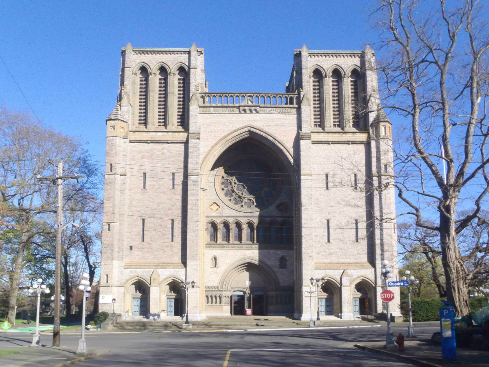 Christ Church Cathedral is adjacent to Pioneer Square (photo by Victoria Online Sightseeing Tours)