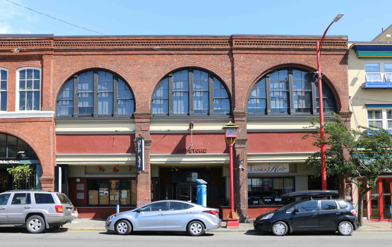 1619 Store Street, built in 1898 by architect Thomas Hooper.