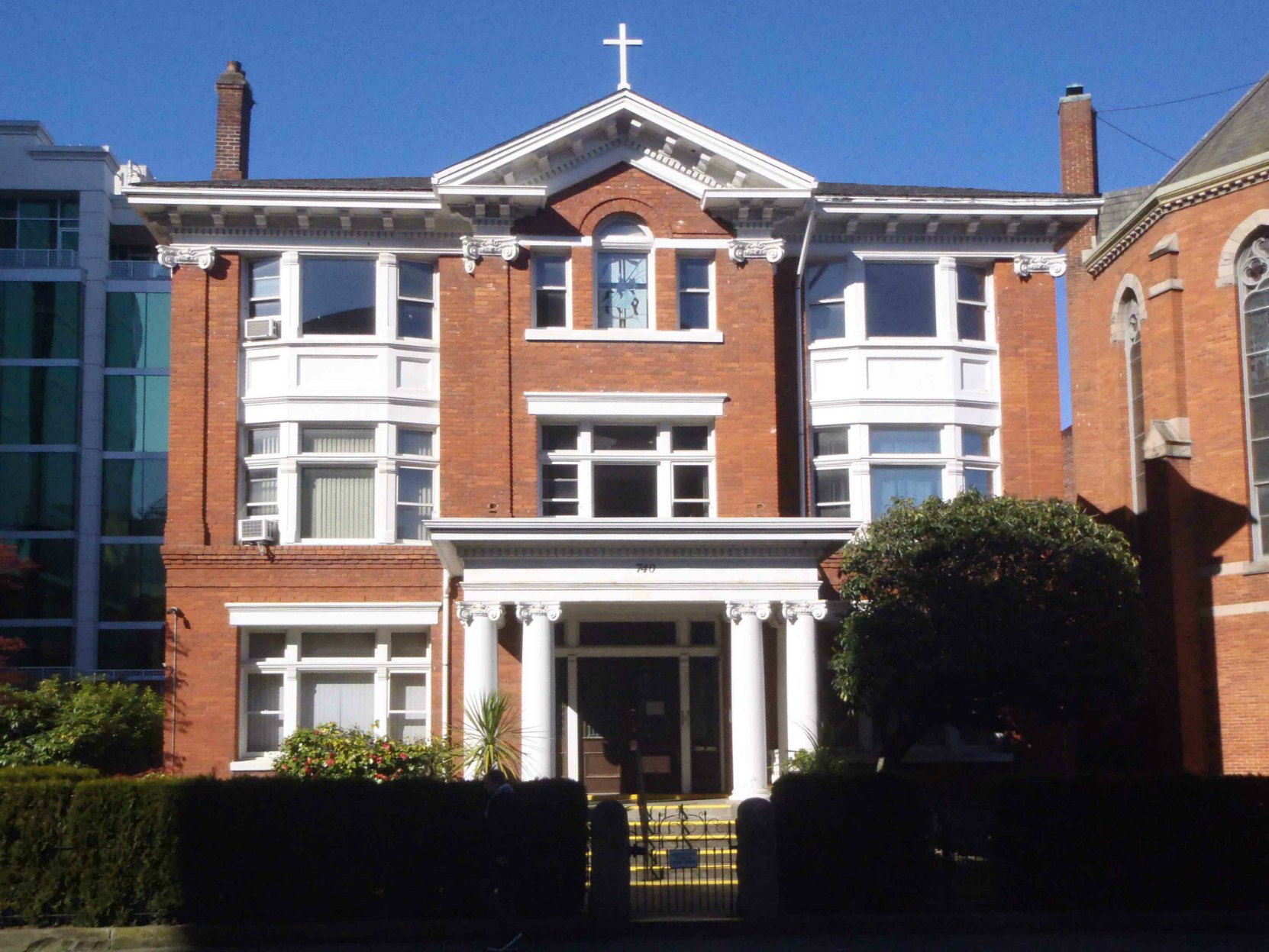 The Roman Catholic Bishop's Residence, 740 View Street, built in 1907 by architects Thomas Hooper and C. Elwood Watkins