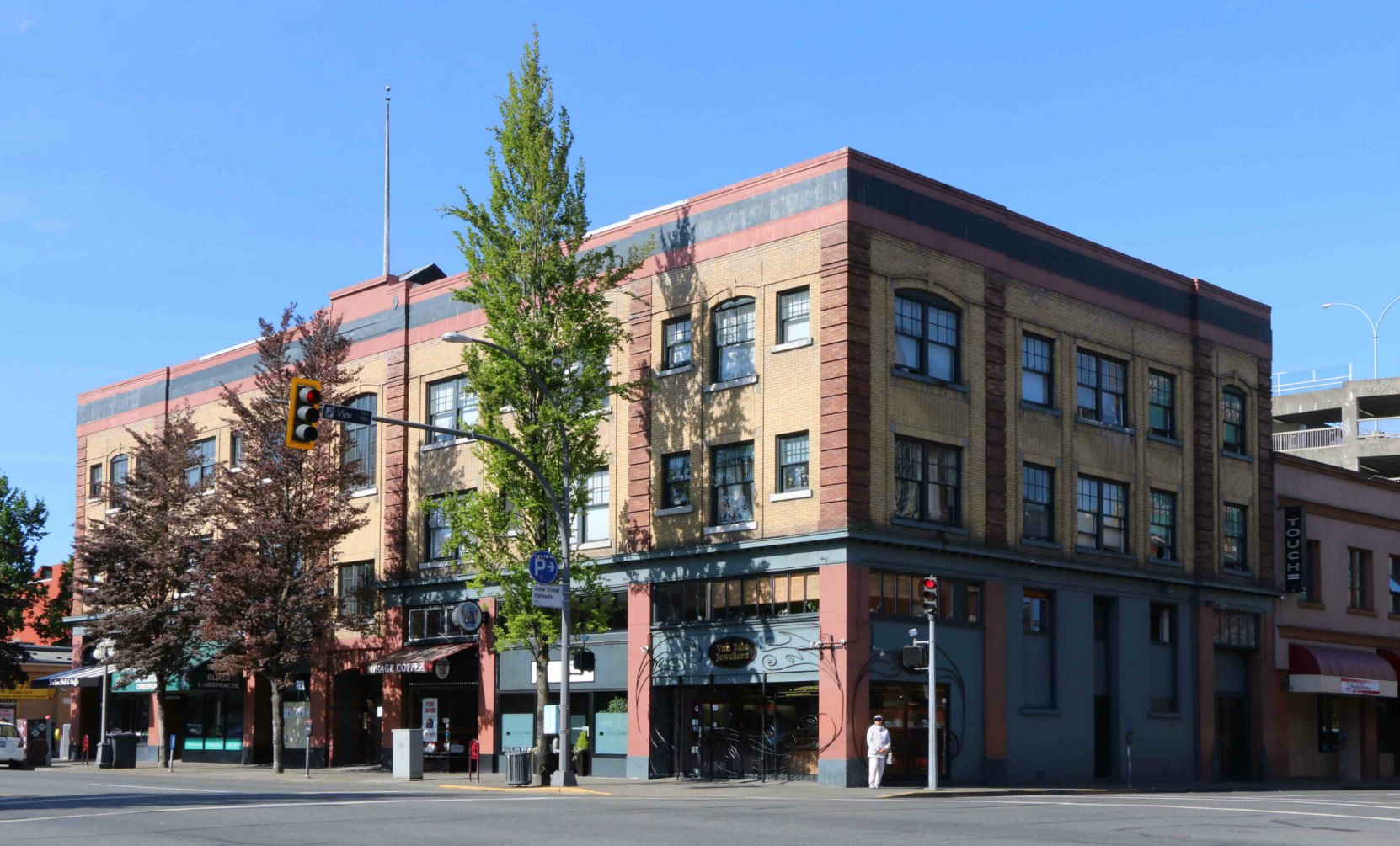 The Montrose Apartments, 1114-1126 Blanshard Street, built in 1912 by architect C. Elwood Watkins for Andrew Sheret.