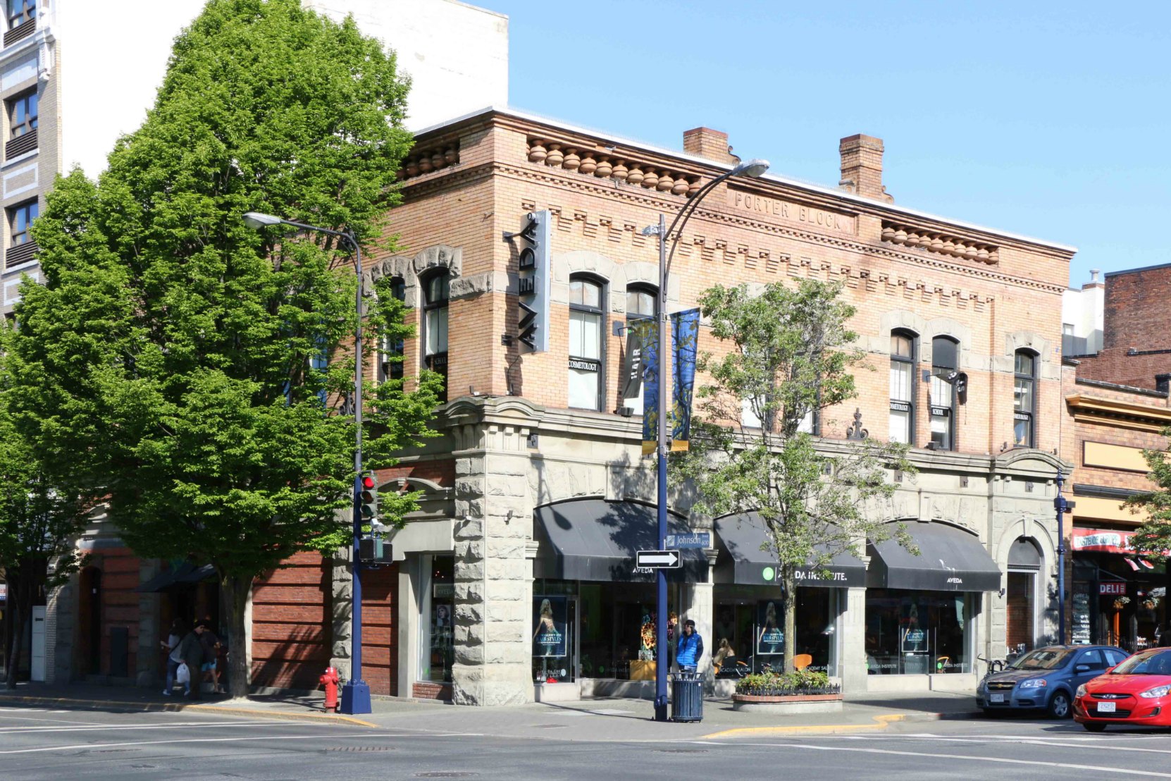 The Porter Block, 1402-1406 Douglas Street. Built in 1900 by architect William Ridgway Wilson for Robert J. Porter, who used the main floor for his butcher shop, R. Porter & Sons. (photo by Victoria Online Sightseeing Tours)