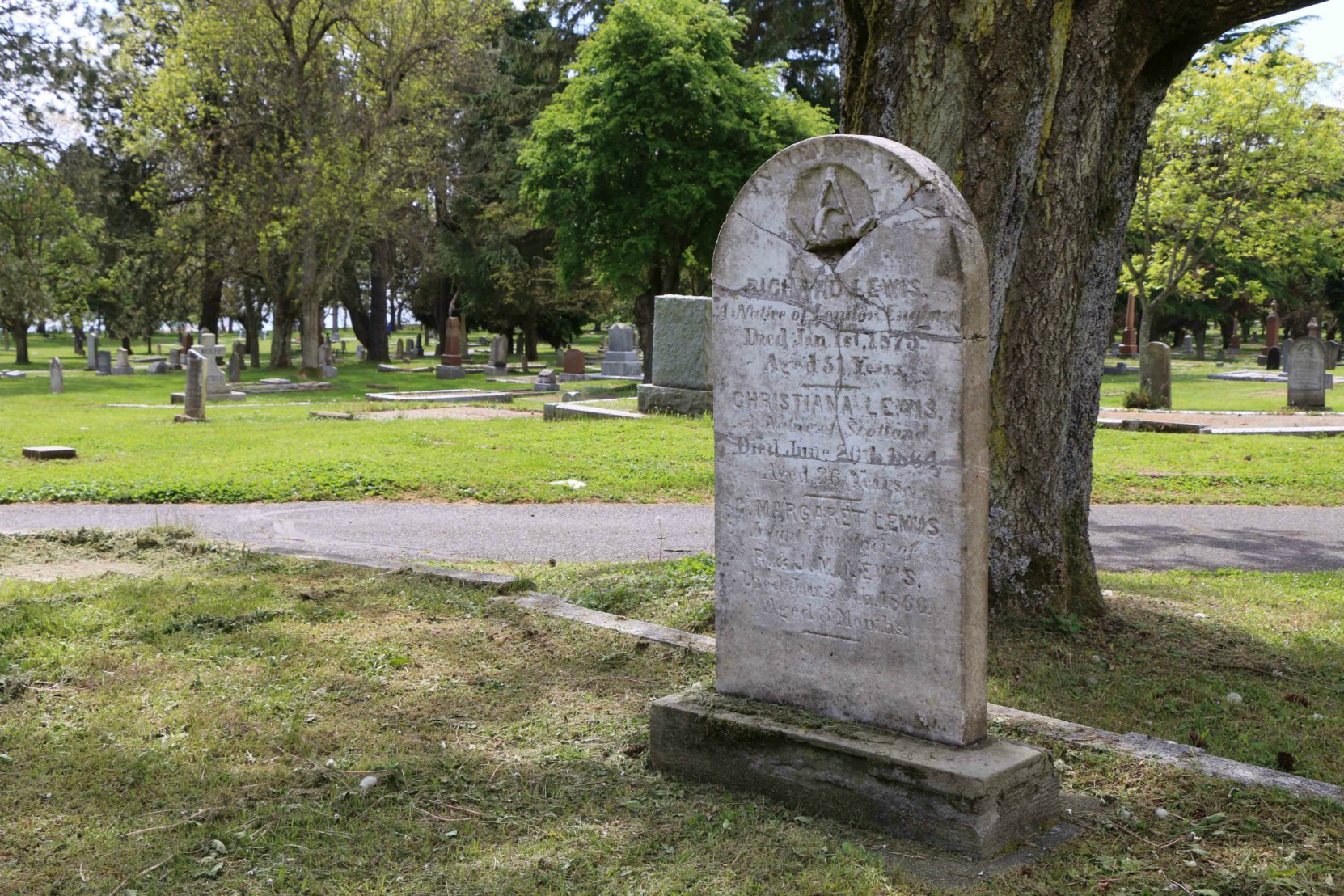 The grave of Richard Lewis in Ross Bay Cemetery, Victoria, B.C.