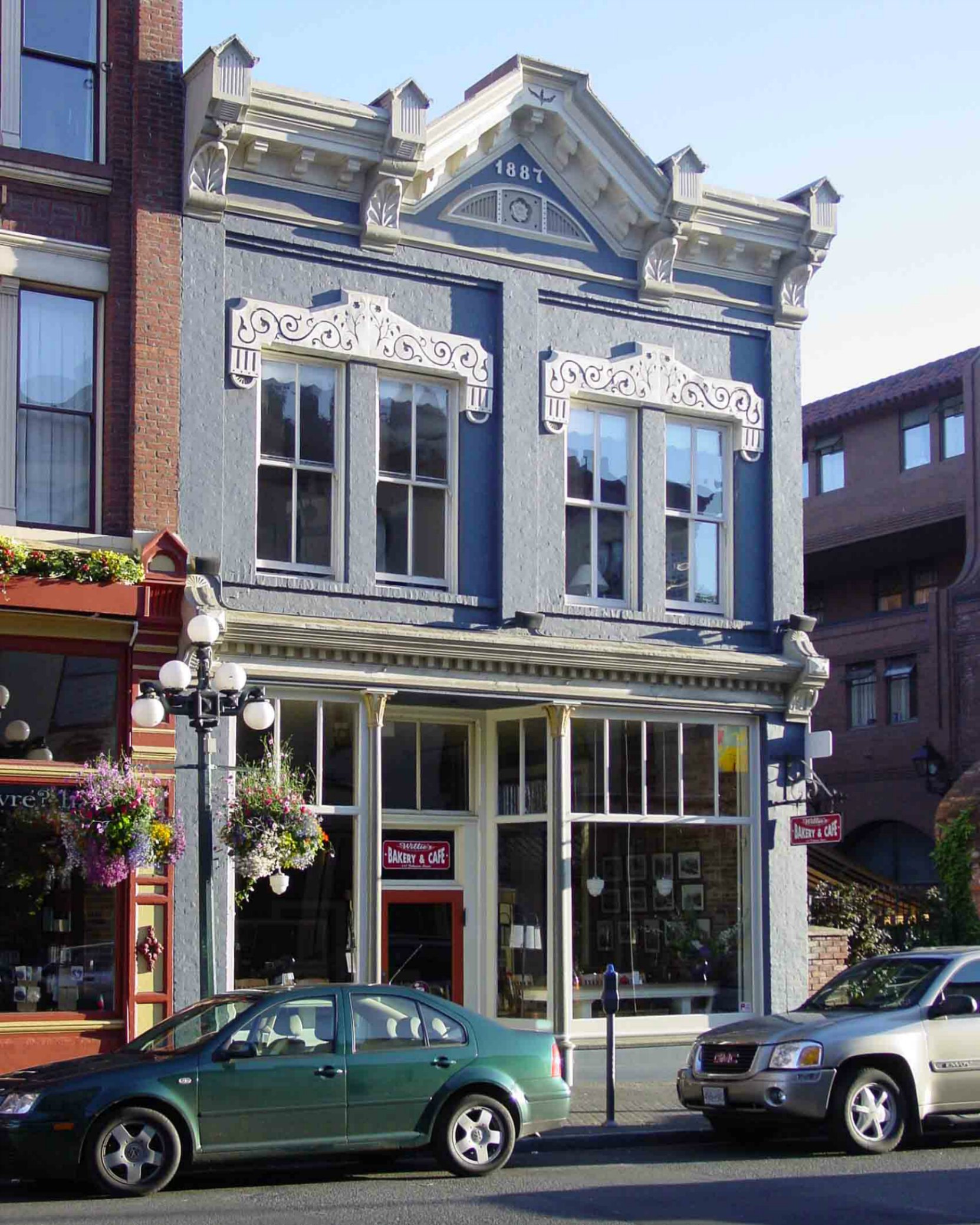 537 Johnson Street, Wille's Bakery, built in 1887 by architect Elmer H. Fisher for Louis Wille.