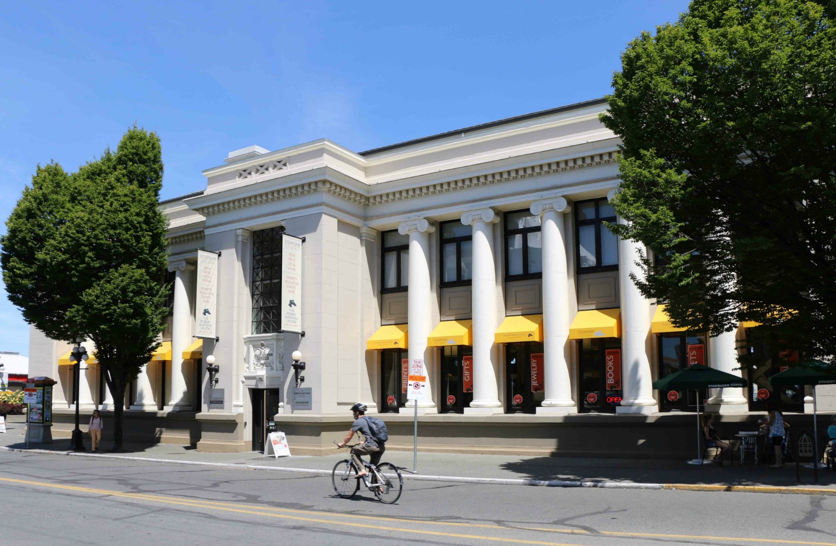 The Steamship Terminal, 396-470 Belleville Street, built in 1924 by architects Francis Rattenbury and Percy Leonard James. Seen from Belleville Street.