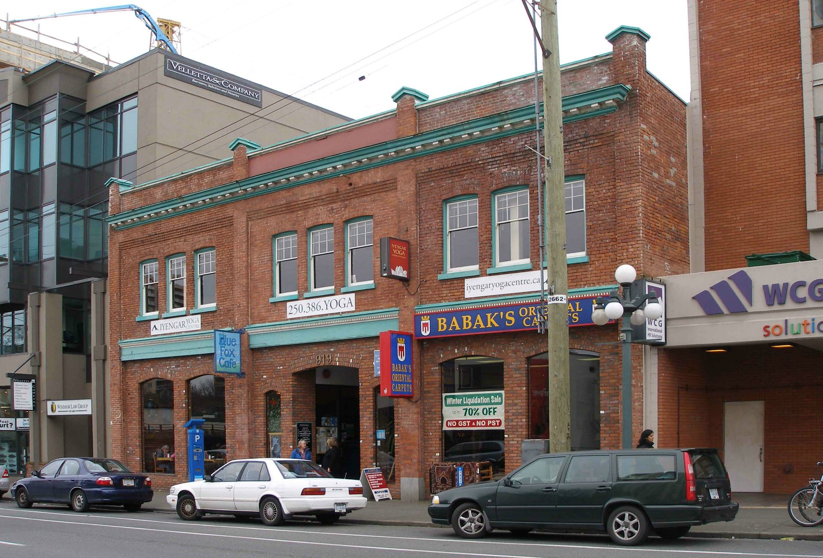 The Cattterall Building, 919 Fort Street, Victoria, B.C. Built in 1912 by Thomas Catterall. (photo by Victoria Online Sightseeing Tours)