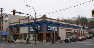 905 Fort Street, built in 1925, is now occupied by Island Blue Print (photo by Victoria Online Sightseeing Tours)