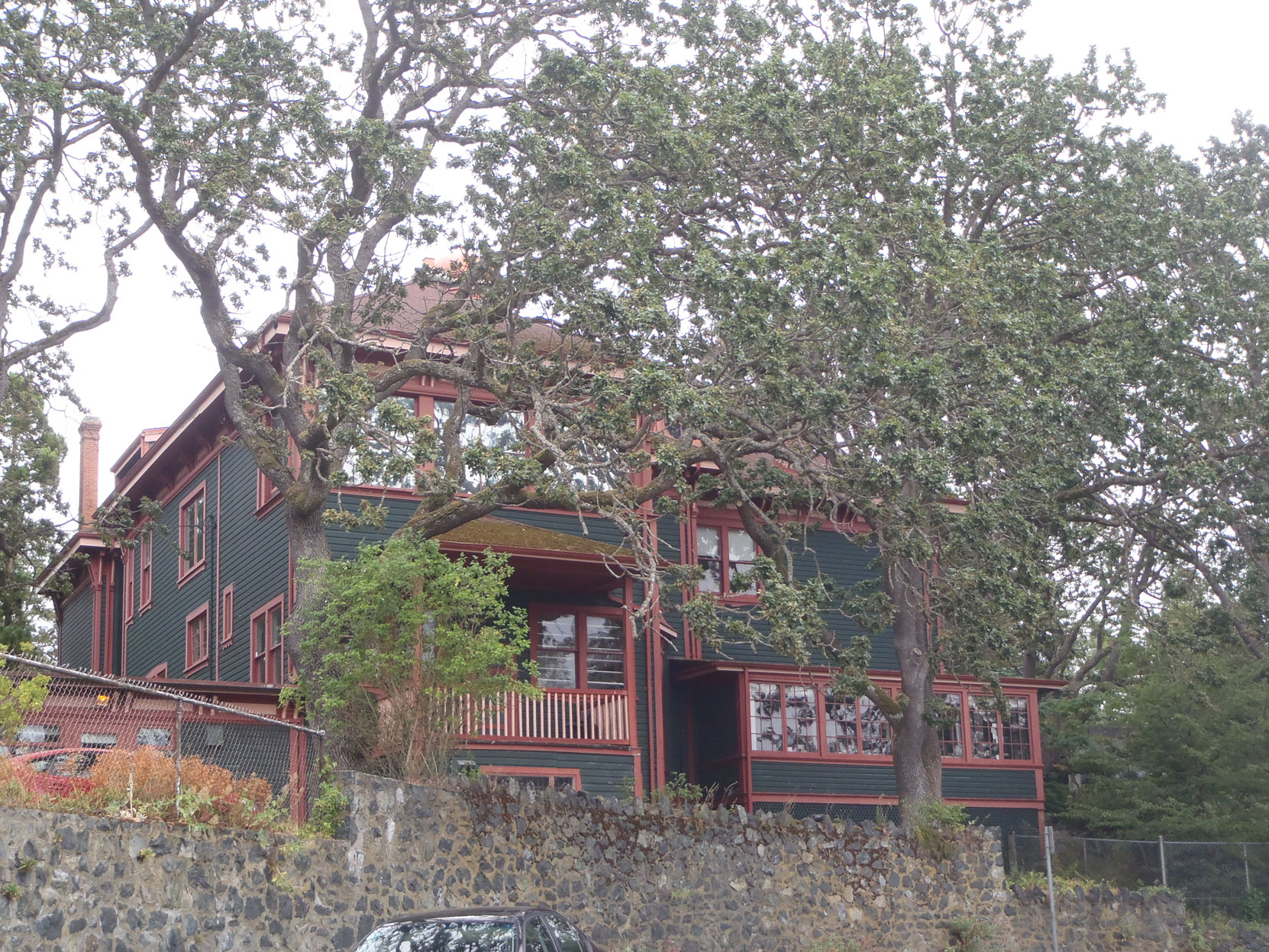 West elevation of the original 1888 section of 1040 Moss Street, now the Art Gallery of Greater Victoria (photo: Victoria Online Sightseeing Tours)