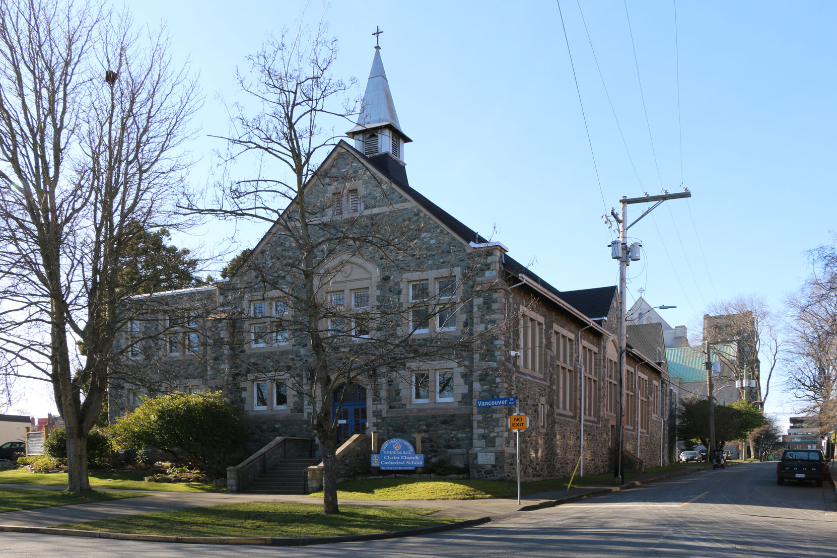 912 Vancouver Street, built in 1923 by architect J.C.M. Keith as the Christ Church cathedral memorial Hall. It is now the Cathedral School (photo: Victoria Online Sightseeing Tours)