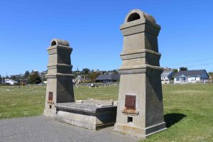 The altar in the Chinese Cemetery.
